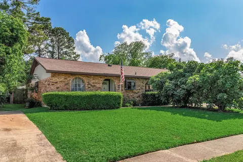 1406 Fox St, Bossier City, LA 71112