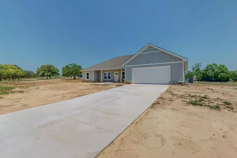 1208 E Gibtown Rd, Poolville, TX 76487