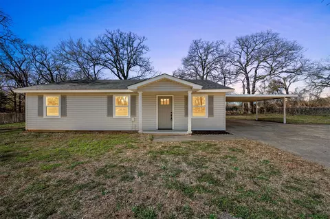 2123 Royal Oaks Dr, Dallas, TX 75253