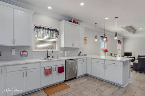 Kitchen - 131 Brimestone Loop, Benton, LA 71006 photo 2 of 3