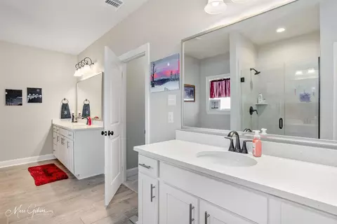 Bath - 131 Brimestone Loop, Benton, LA 71006 photo 2 of 6