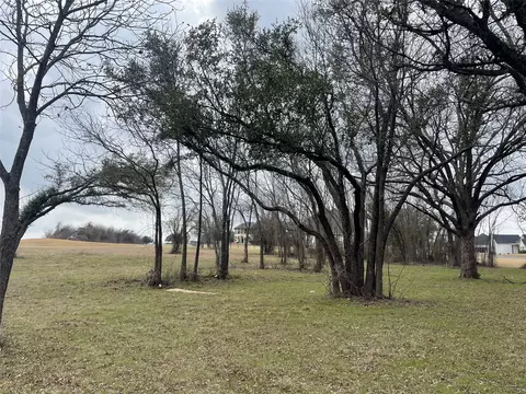 146 Top Flight Dr, Weatherford, TX 76087