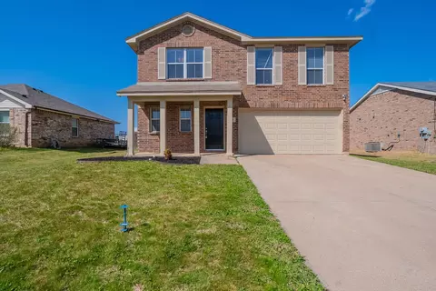 311 Quail Crossing Dr, Sanger, TX 76266