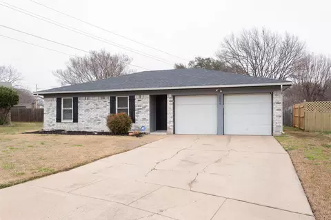 5804 Claymore Ct, North Richland Hills, TX 76180