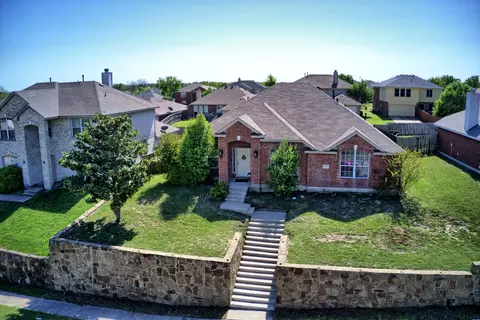 3237 Bent Oak Dr, Mesquite, TX 75181