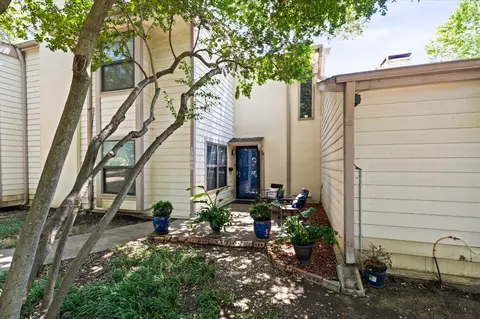 13808 Brookgreen Dr, Dallas, TX 75240