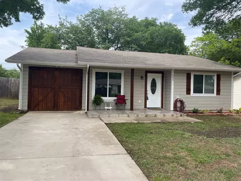 505 Darlene Ln, Arlington, TX 76010