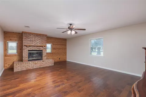 97 Elbert Rd, Van Alstyne, TX 75495 photo 2