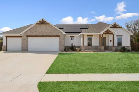 417 N College St, Pilot Point, TX 76258