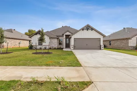 728 Jameson, Springtown, TX 76082 photo 2