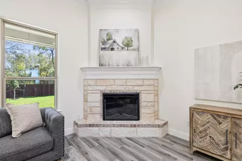 728 Jameson, Springtown, TX 76082 photo 8