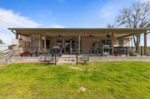 2312 Driftwood Dr, Tool, TX 75143
