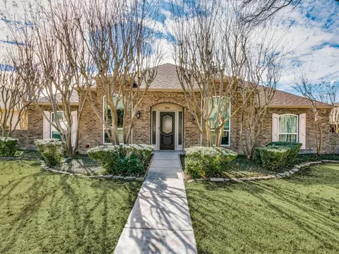 9934 Chimney Hill Ln, Dallas, TX 75243