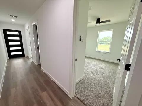 1311 Oneal St, Commerce, TX 75428 photo 4