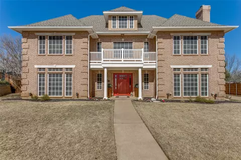 1205 Hillandale Ct, Bedford, TX 76021