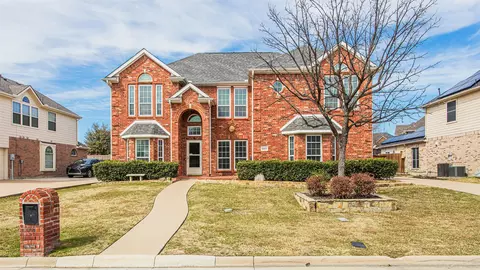 1005 Saint Gregory Dr, Mansfield, TX 76063