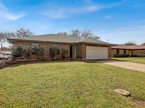 1709 Broadway St, Denton, TX 76201