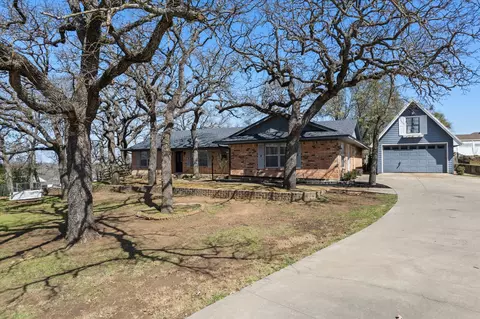 510 Edgehill Rd, Joshua, TX 76058