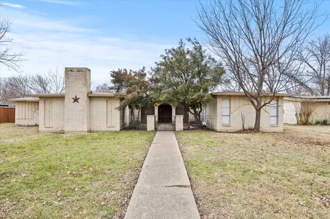 105 Elm Crest Dr, Rowlett, TX 75160