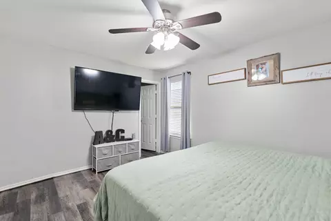 212 E Pine St, Mabank, TX 75147 photo 15
