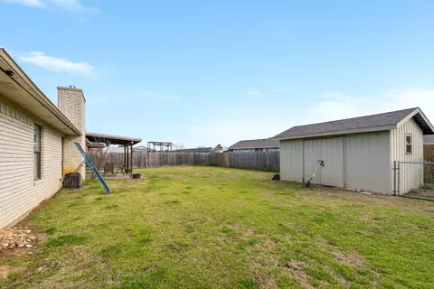 212 E Pine St, Mabank, TX 75147 photo 26