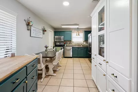 212 E Pine St, Mabank, TX 75147 photo 13