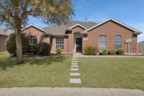2100 Chisolm Trl, Forney, TX 75126