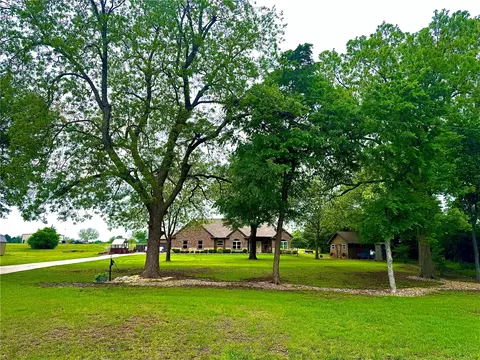 Exterior - 4480 Fm 903, Celeste, TX 75423 photo 2 of 10