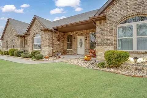 Exterior - 4480 Fm 903, Celeste, TX 75423 photo 4 of 10