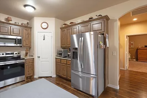 Kitchen - 4480 Fm 903, Celeste, TX 75423 photo 2 of 3