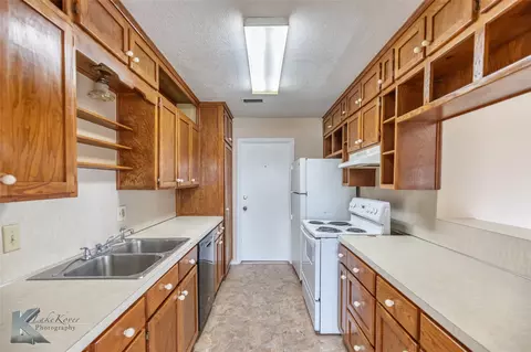Kitchen - 3065 Button Willow Ave, Abilene, TX 79606 photo 1 of 3