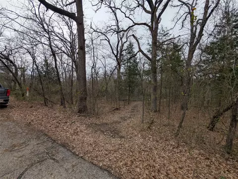 230 Commander Dr, Gun Barrel City, TX 75156