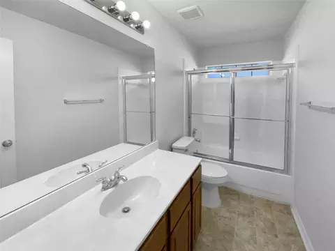 Bath - 7202 Sand Pine Dr, Rowlett, TX 75089 photo 3 of 3
