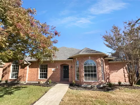 Exterior - 7202 Sand Pine Dr, Rowlett, TX 75089 photo 4 of 5