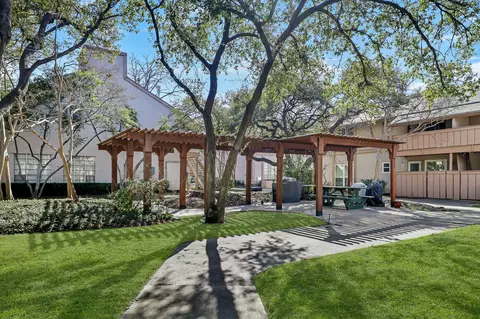 10580 High Hollows Dr #T272, Dallas, TX 75230