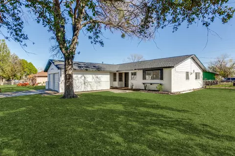 308 N Forest Crest Dr, Garland, TX 75042