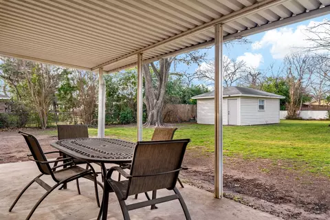 123 E 8th St, Irving, TX 75060 photo 29