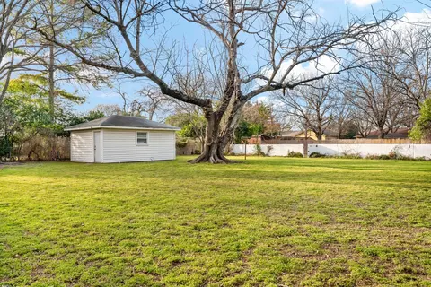 123 E 8th St, Irving, TX 75060 photo 33