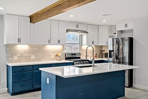 123 E 8th St, Irving, TX 75060