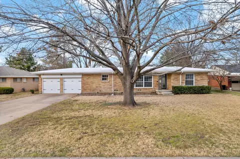 123 E 8th St, Irving, TX 75060 photo 34