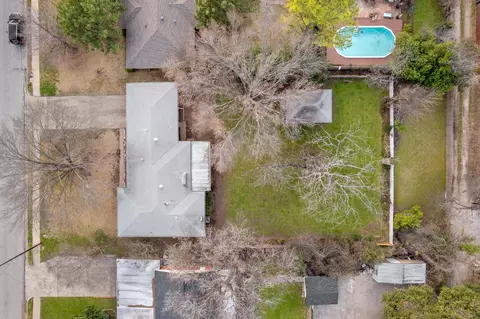 123 E 8th St, Irving, TX 75060 photo 3