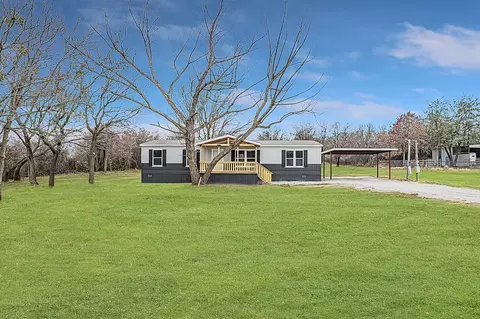 108 Salt Flat Ct, Springtown, TX 76082