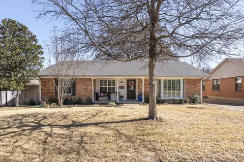 6944 Wakefield St, Dallas, TX 75231