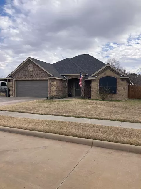 5125 Royalwood Dr, Wichita Falls, TX 76302