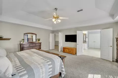 Bedroom - 729 Bear Run Dr, Grapevine, TX 76051 photo 2 of 4