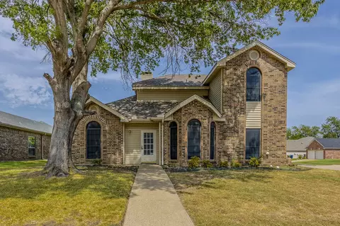 5102 Wood Creek Ln, Garland, TX 75044