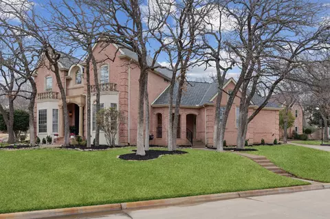 6 Michelle Ct, Trophy Club, TX 76262