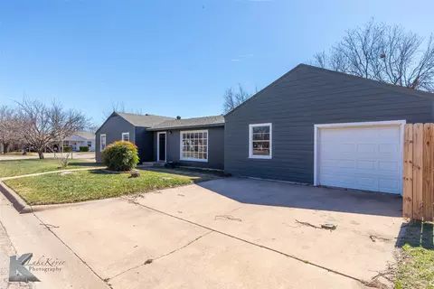 2102 Jeanette St, Abilene, TX 79602