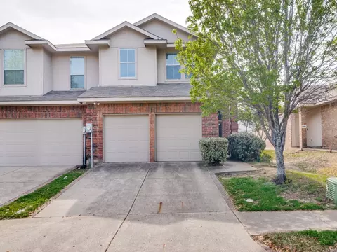 2216 Stonebrook Ln, Mesquite, TX 75181