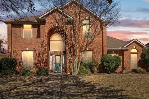550 Winston St, Grand Prairie, TX 75052